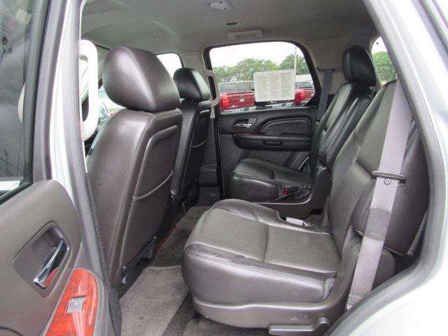 2013 Cadillac Escalade 4dr SUV